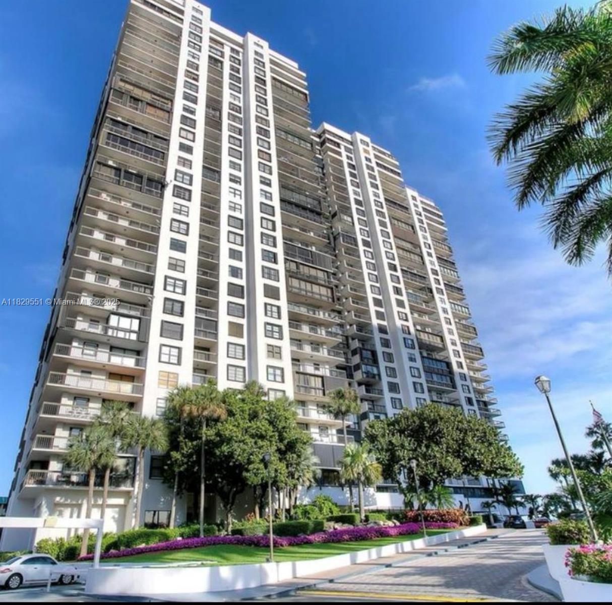 Stunning unit 901 ; 2-bedroom, 2-bath fully remodeled unit in the heart of Brickell with a wrap around balcony with breathtaking ocean views from every room. The gourmet kitchen by MiaCucina features top-of-the-line stainless steel appliances, including a Wolf cooktop, Sub-Zero refrigerator, built-in Wolf coffee machine, and Miele microwave. Enjoy luxury living with resort-style amenities including a pool, gym, tennis courts, BBQ area, community clubhouse for entertaining and on-site convenience store. A perfect blend of elegance, comfort, and unbeatable location. Furnishings negotiable . One parking space may rent a second for a quarterly fee.