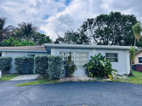 Photo of 6631 NW 84th St, Tamarac, FL 33321 (MLS # A12027850)
