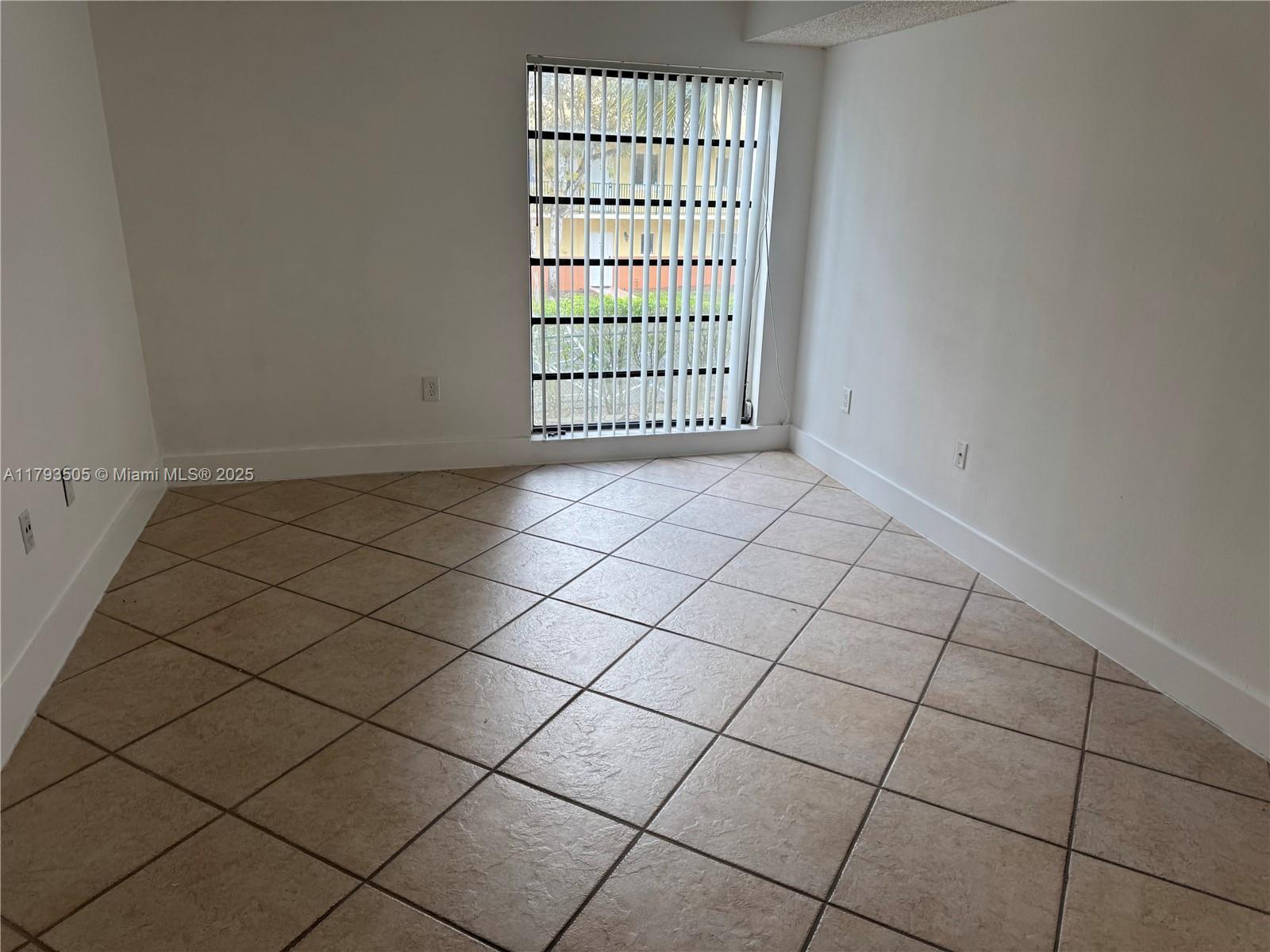 9040 SW 125th Ave D210