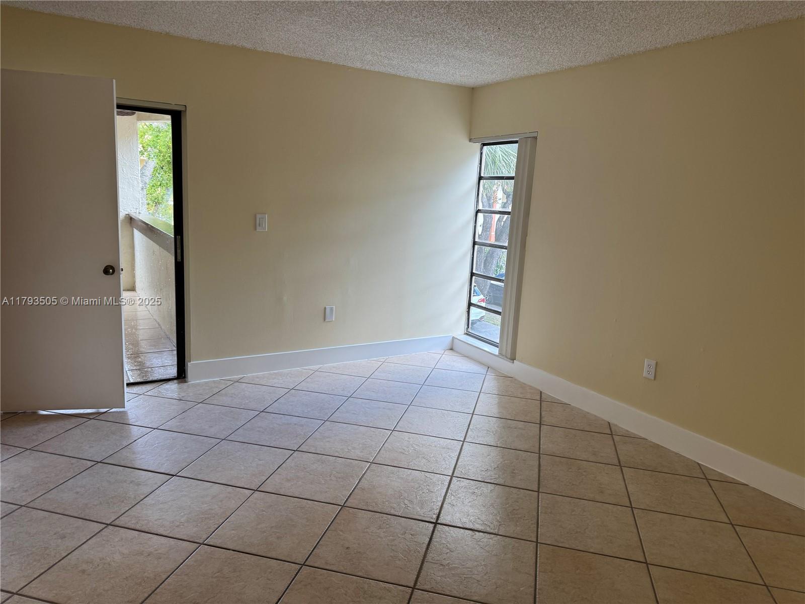 9040 SW 125th Ave D210
