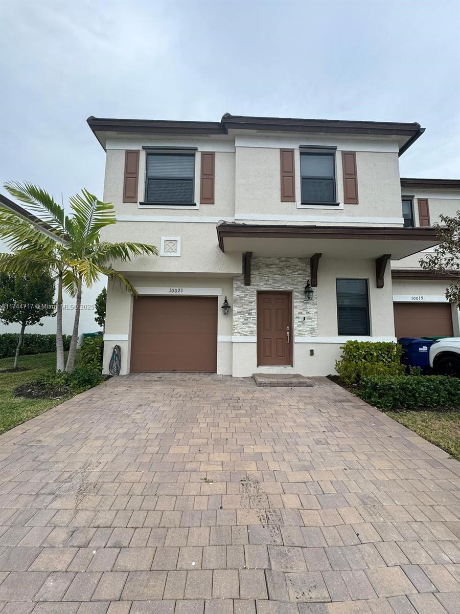 Rental Property at 10021 Sw 231st Ln 10021, Miami, Broward County, Florida - Bedrooms: 4 
Bathrooms: 4  - $3,300 MO.