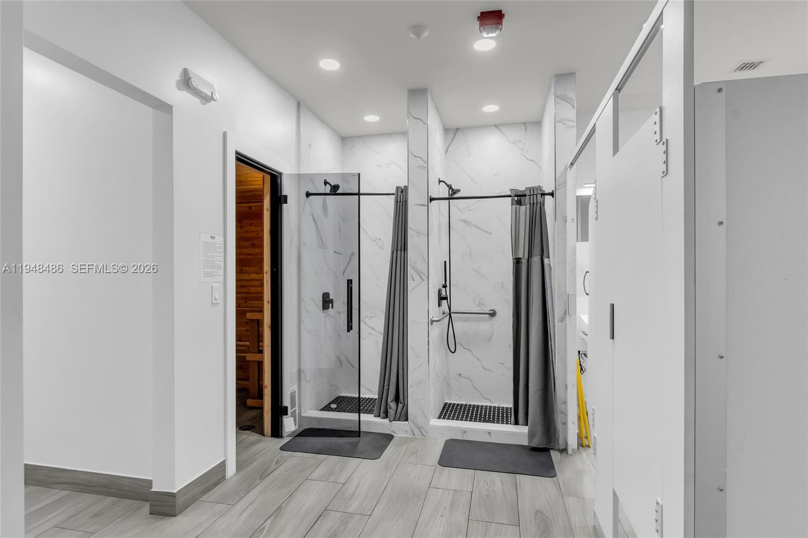 PLAZA OF AMERICAS CONDO P - Residential