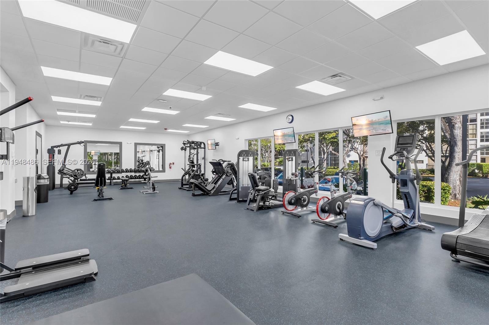 PLAZA OF AMERICAS CONDO P - Residential