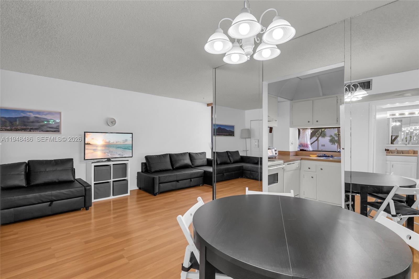 PLAZA OF AMERICAS CONDO P - Residential