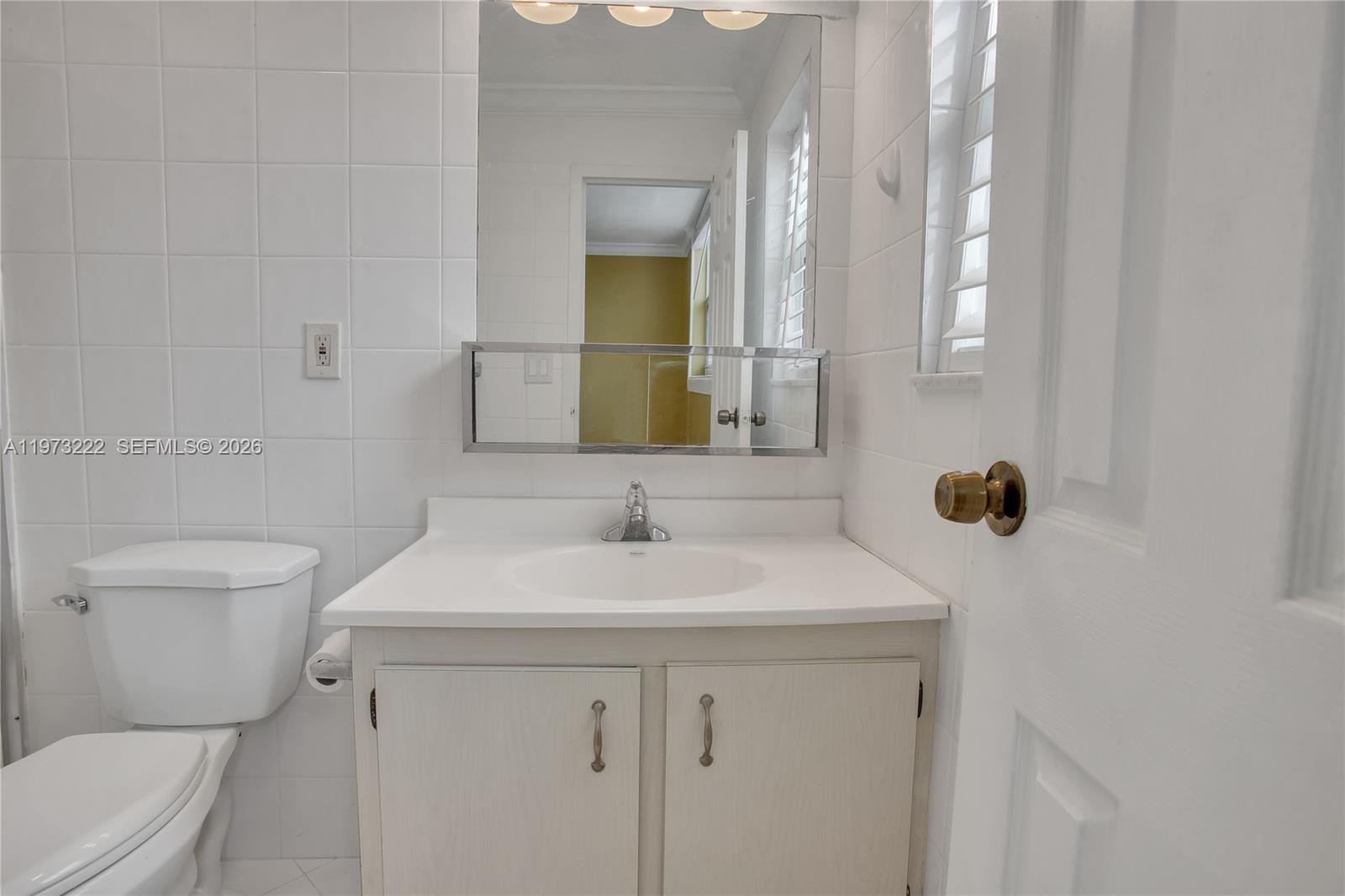 SOMERSET AT LAUDERDALE LA - Residential