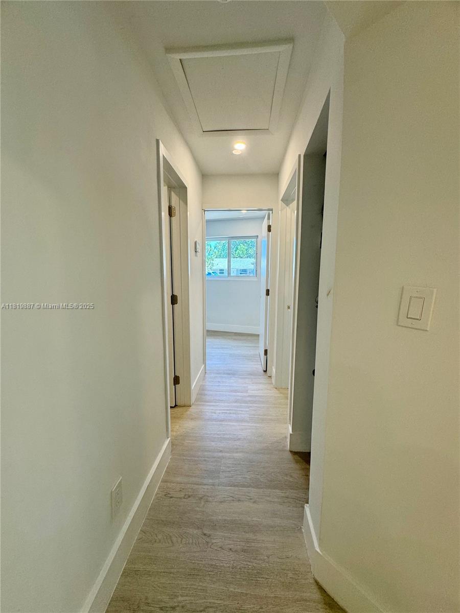 TOWN OF MODELO (DANIA) B- - Residential Lease