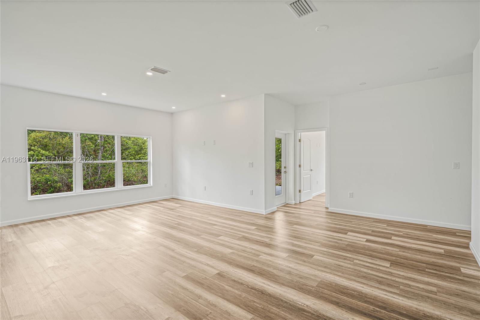 Sun N Lake - Residential