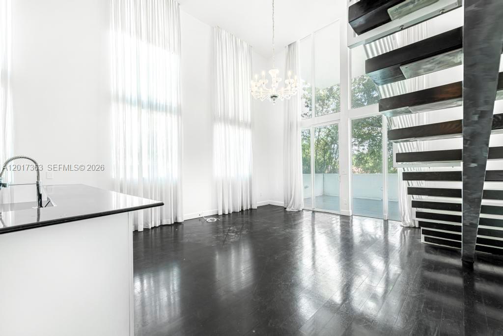 1428 West Ave 206