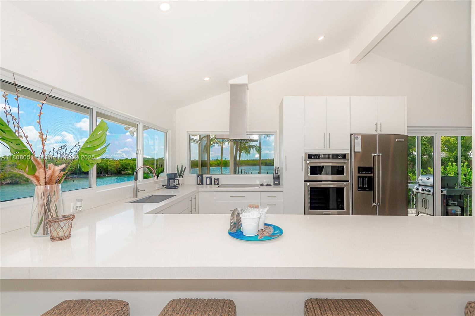 KAHIKI HARBOR - Residential Lease