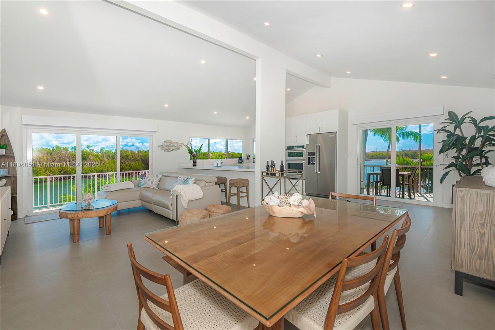 KAHIKI HARBOR - Residential Lease