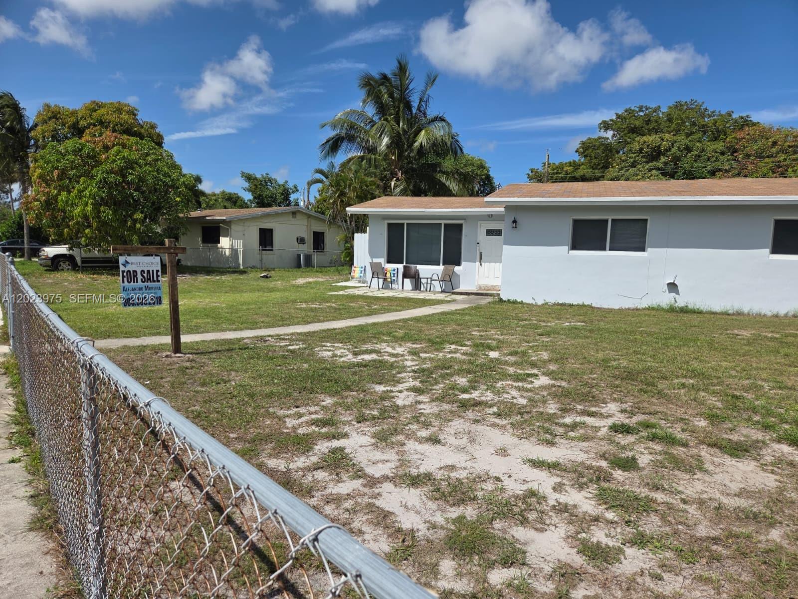LAUDERDALE VILLAS - Residential