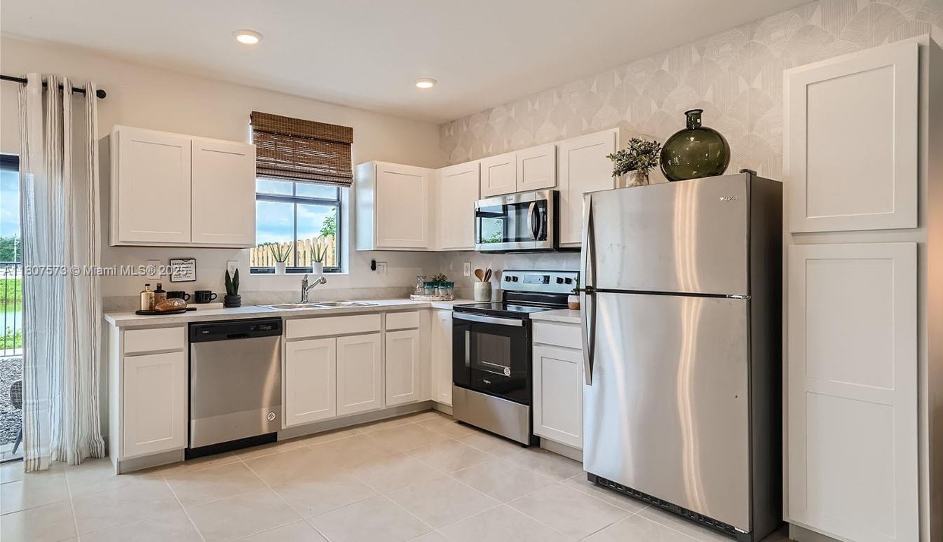 Palm Cay - Residential