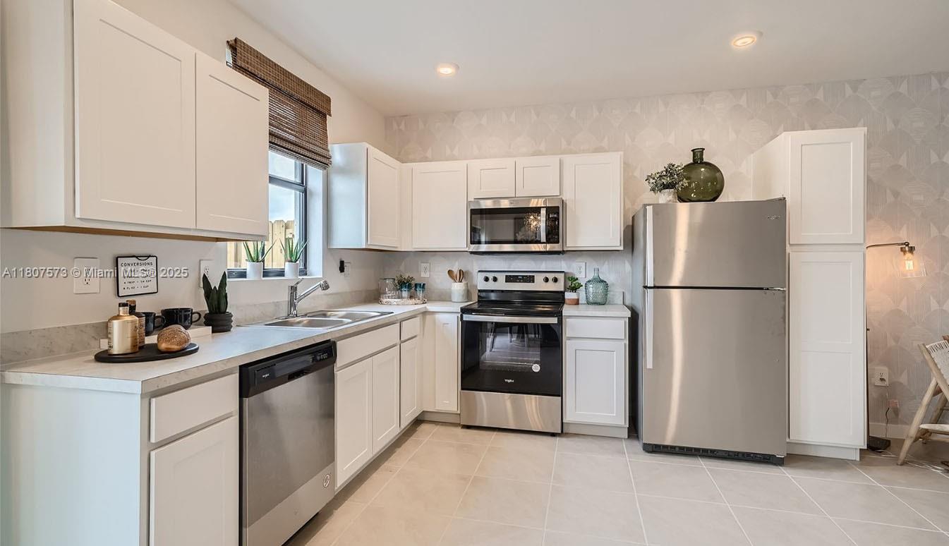 Palm Cay - Residential