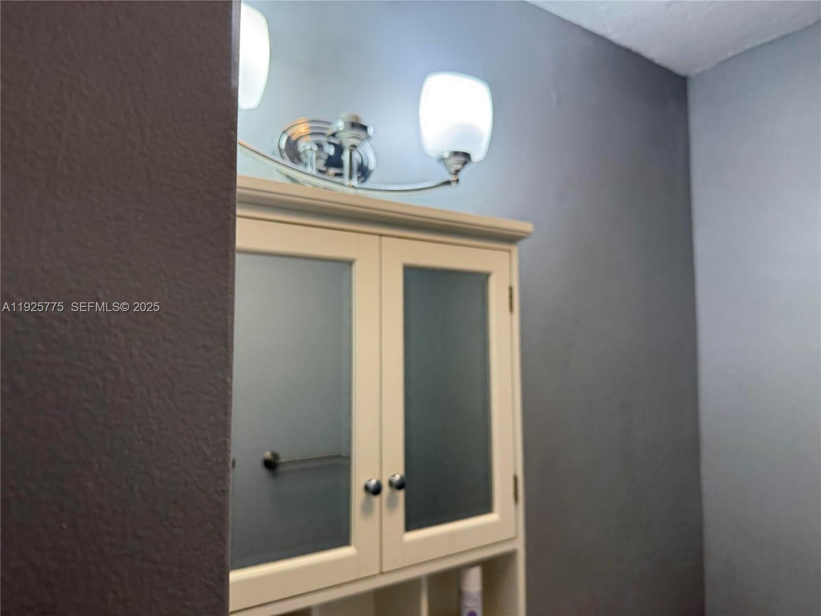 AZUL AT KIMBERLY LAKE CON - Residential Lease