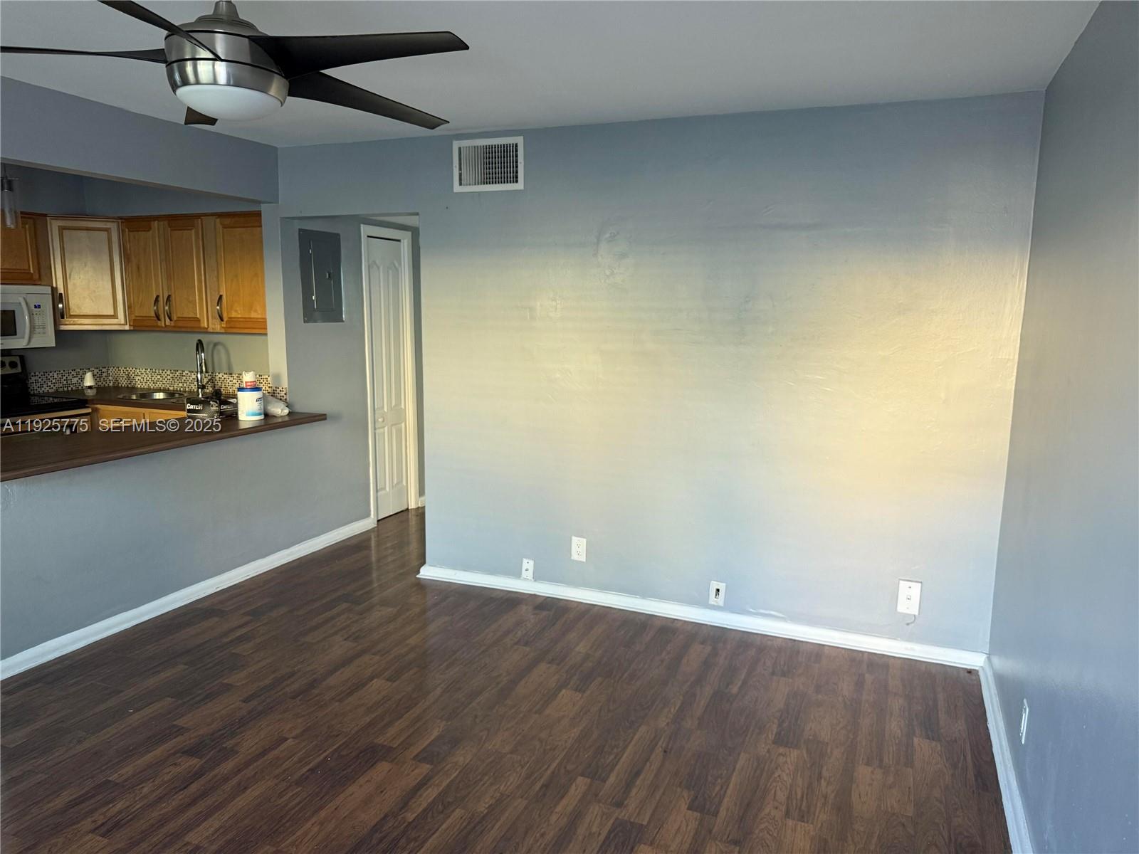 AZUL AT KIMBERLY LAKE CON - Residential Lease