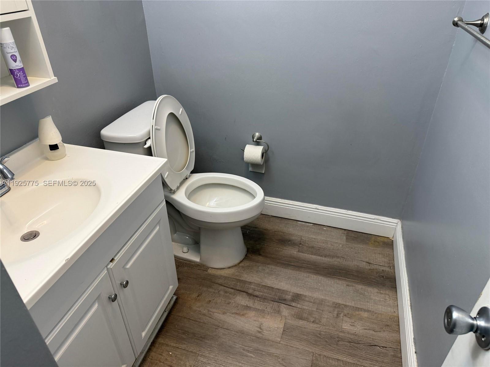 AZUL AT KIMBERLY LAKE CON - Residential Lease