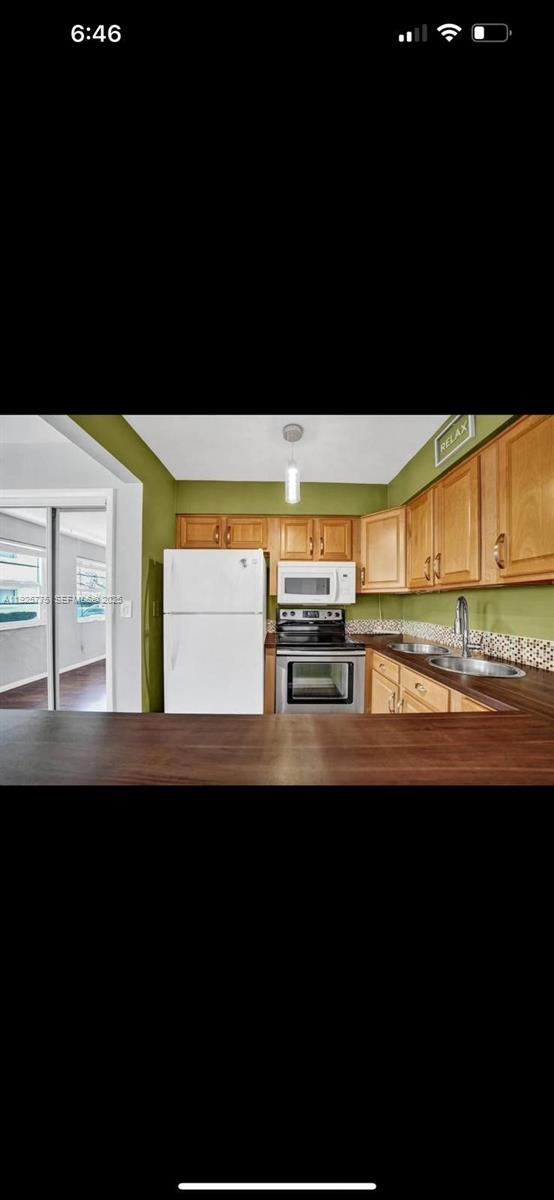 AZUL AT KIMBERLY LAKE CON - Residential Lease