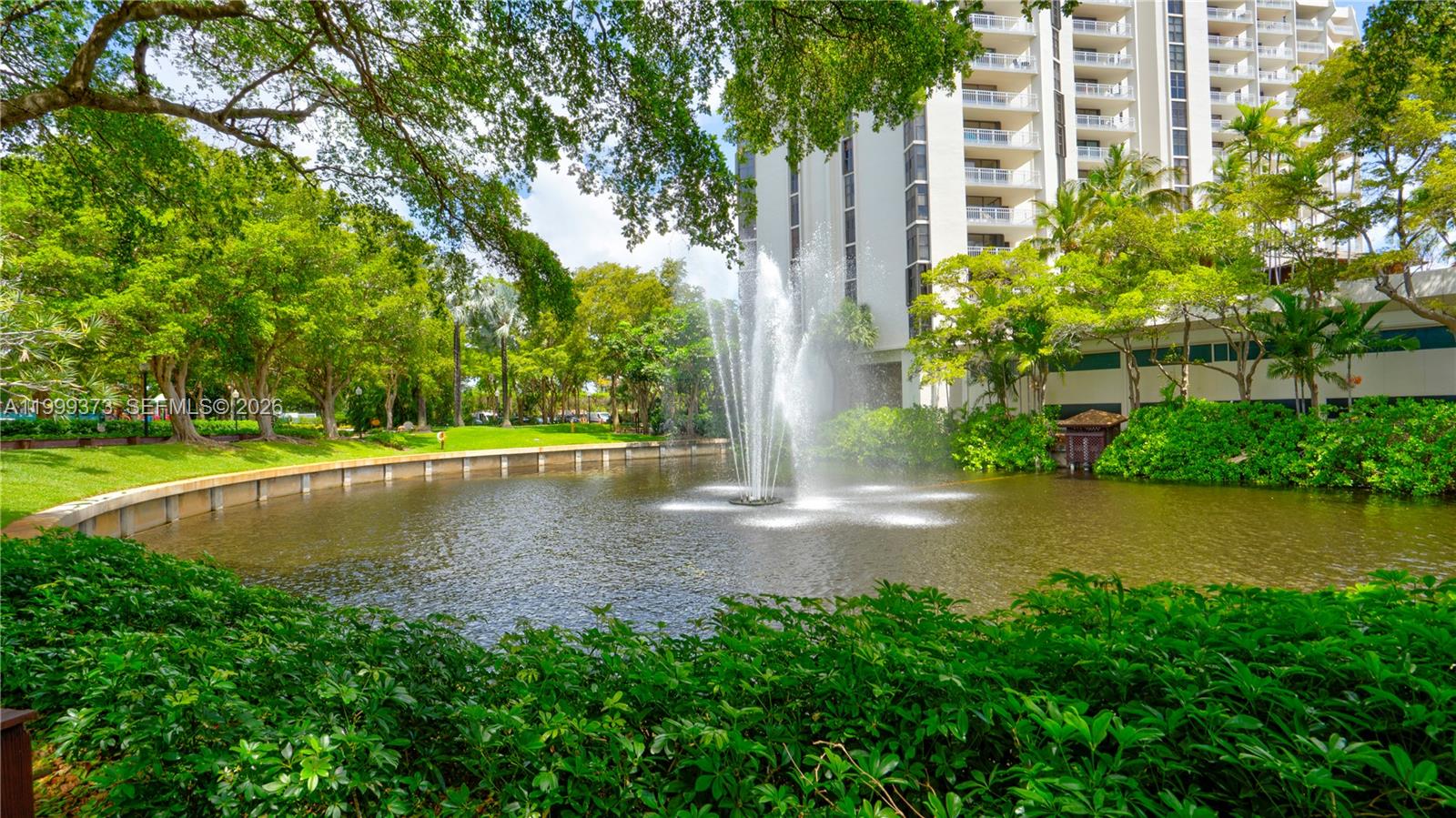 THE TOWERS OF QUAYSIDE CO - Residential