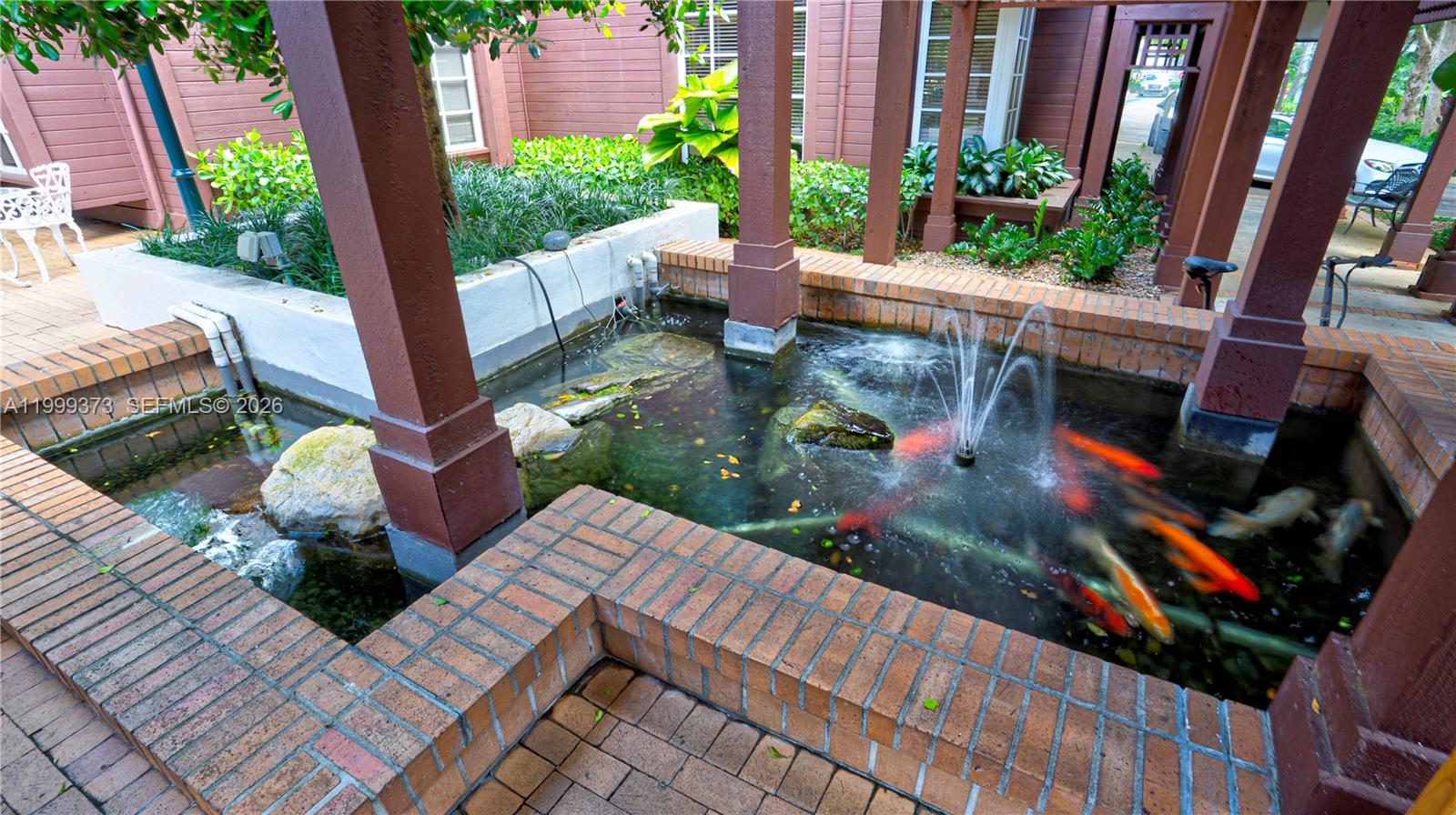 THE TOWERS OF QUAYSIDE CO - Residential