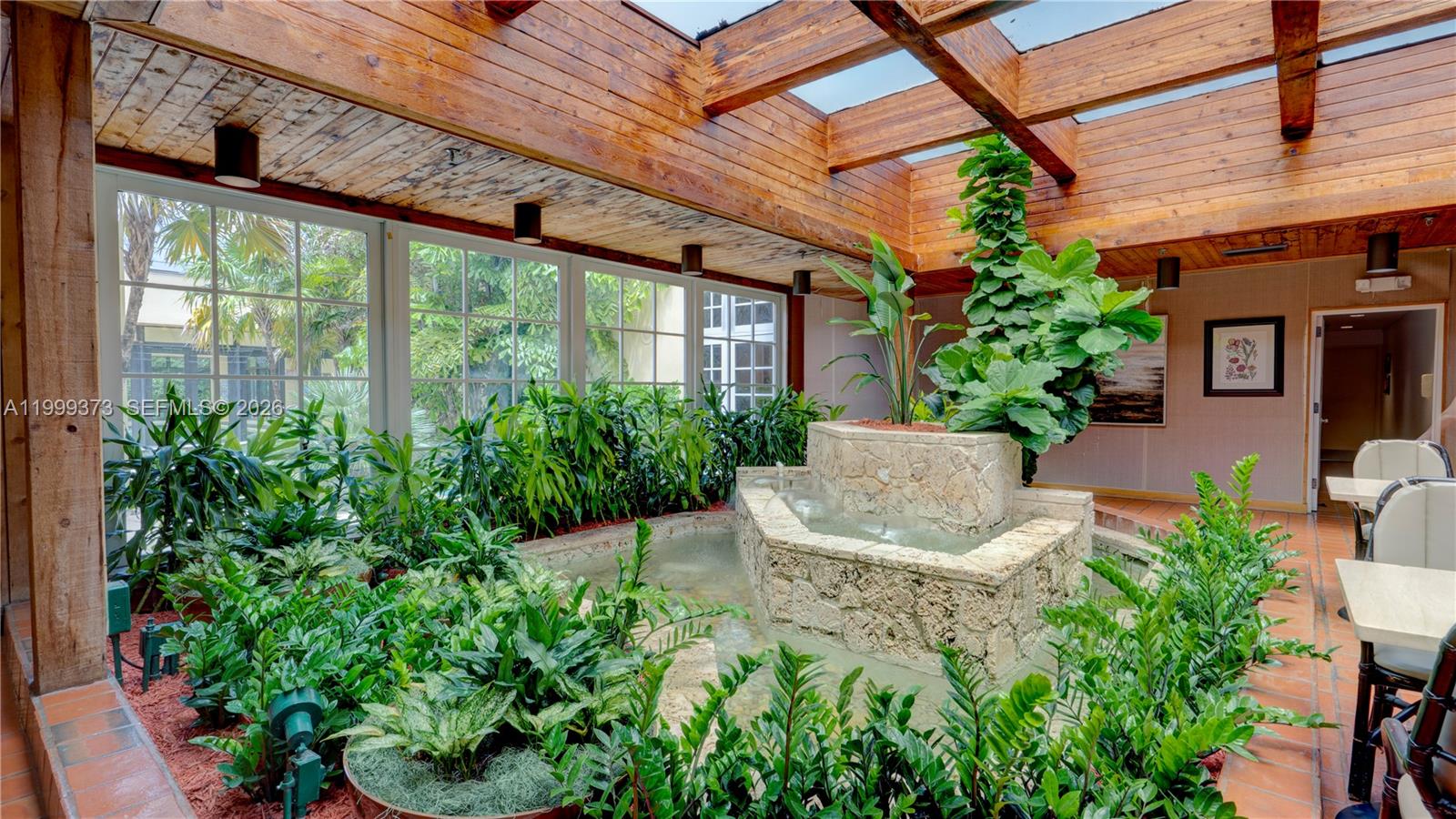 THE TOWERS OF QUAYSIDE CO - Residential