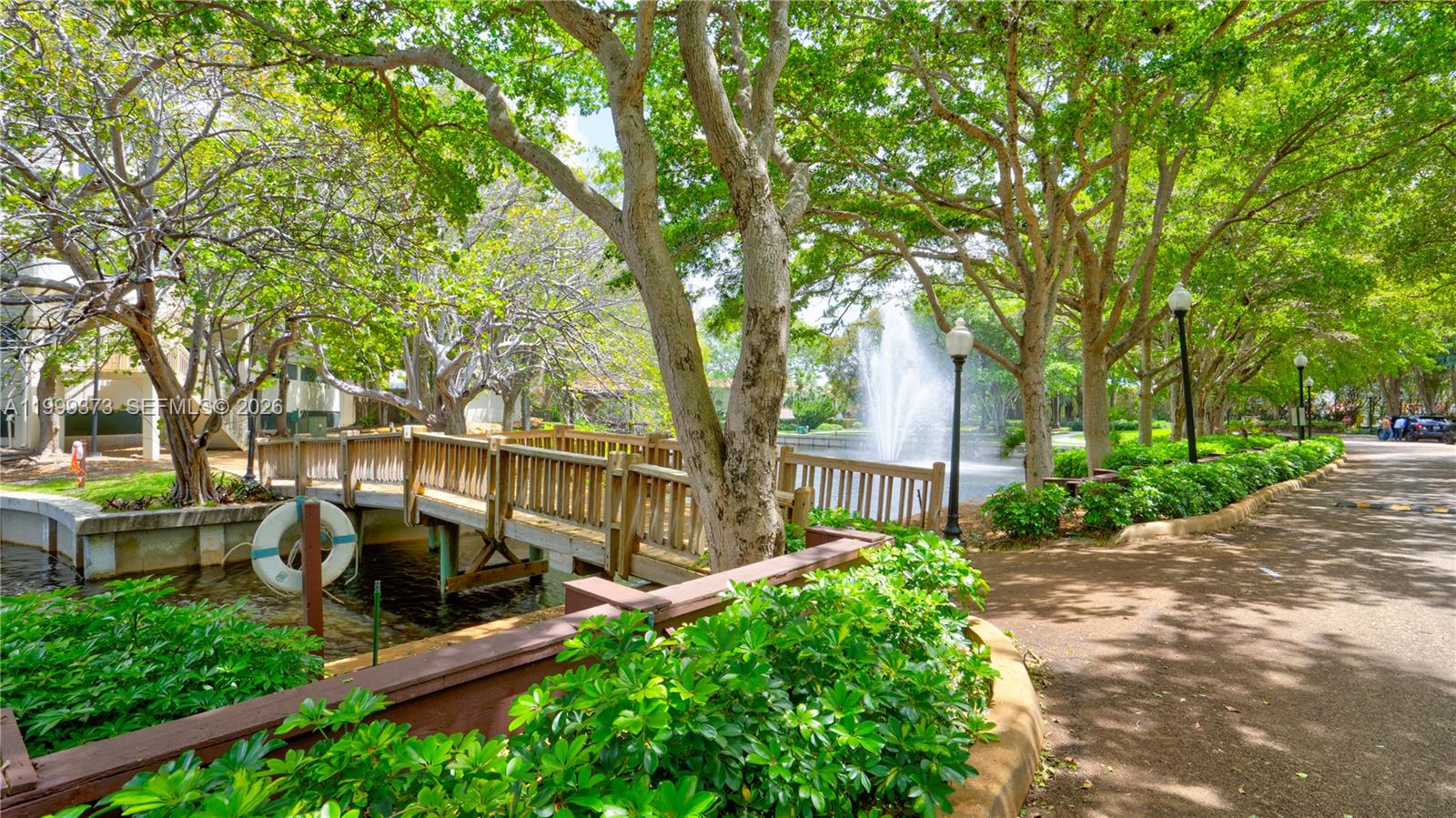 THE TOWERS OF QUAYSIDE CO - Residential