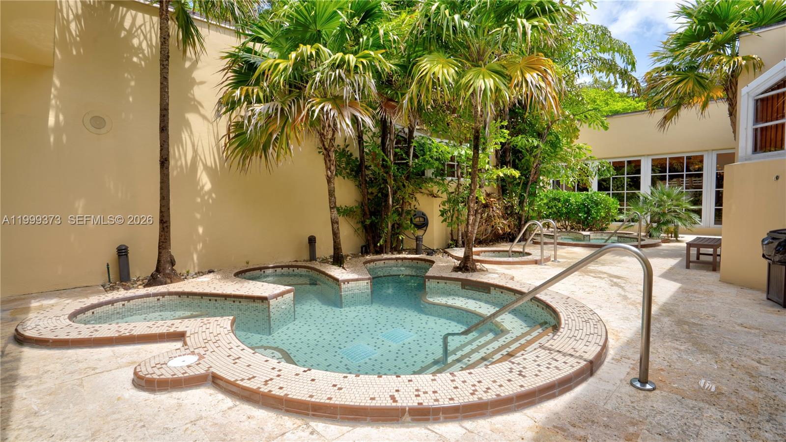 THE TOWERS OF QUAYSIDE CO - Residential