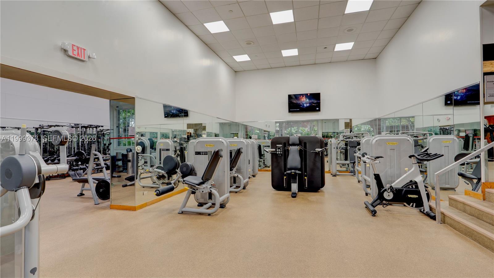 THE TOWERS OF QUAYSIDE CO - Residential