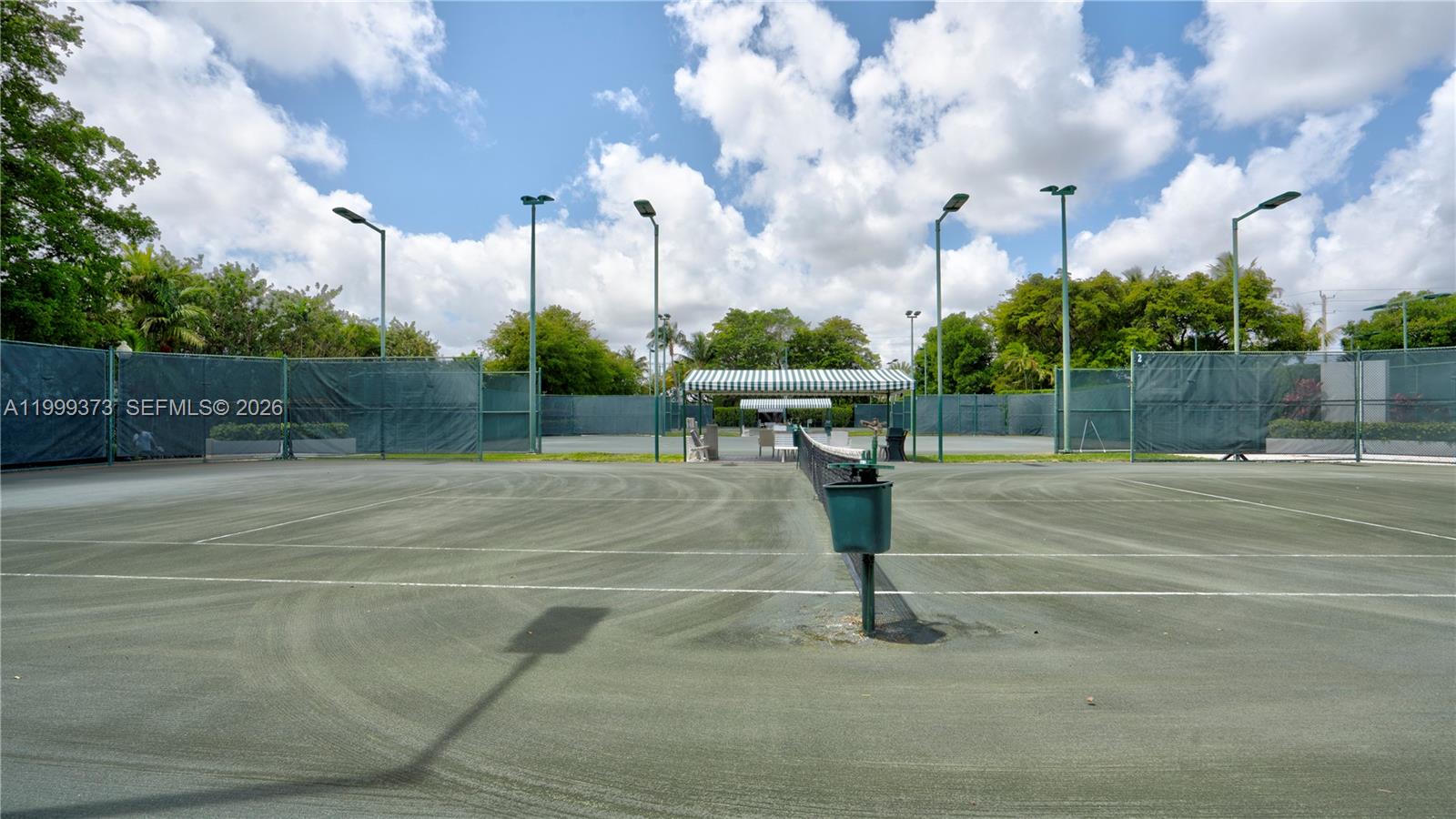 THE TOWERS OF QUAYSIDE CO - Residential