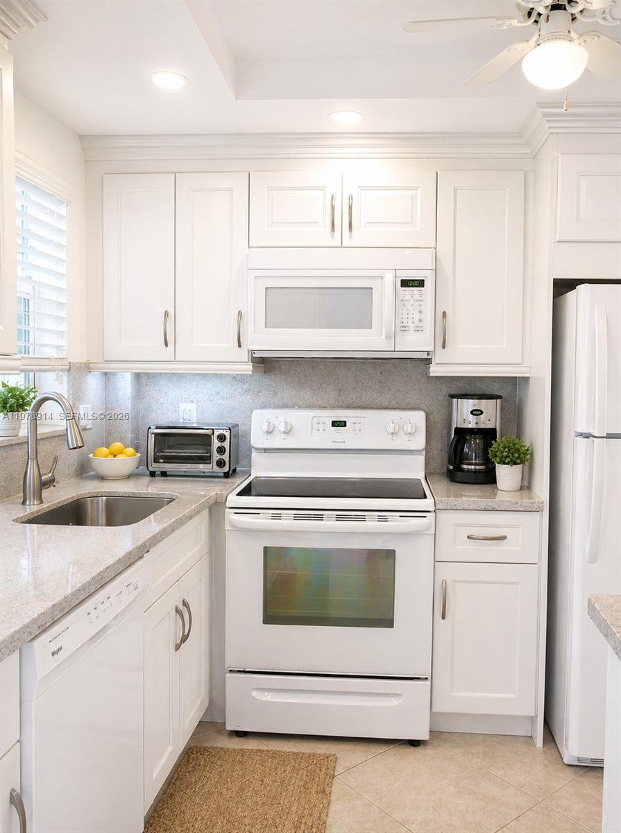 580 Egret Dr 216