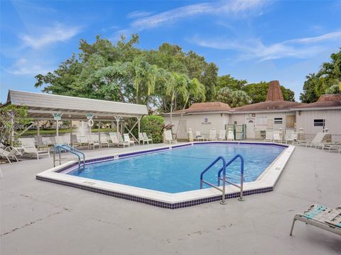 A home in Lauderdale Lakes