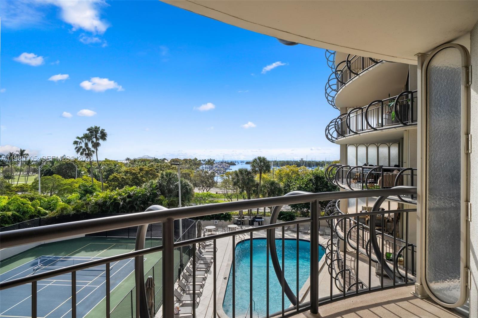 GROVE TOWERS CONDO - Residential