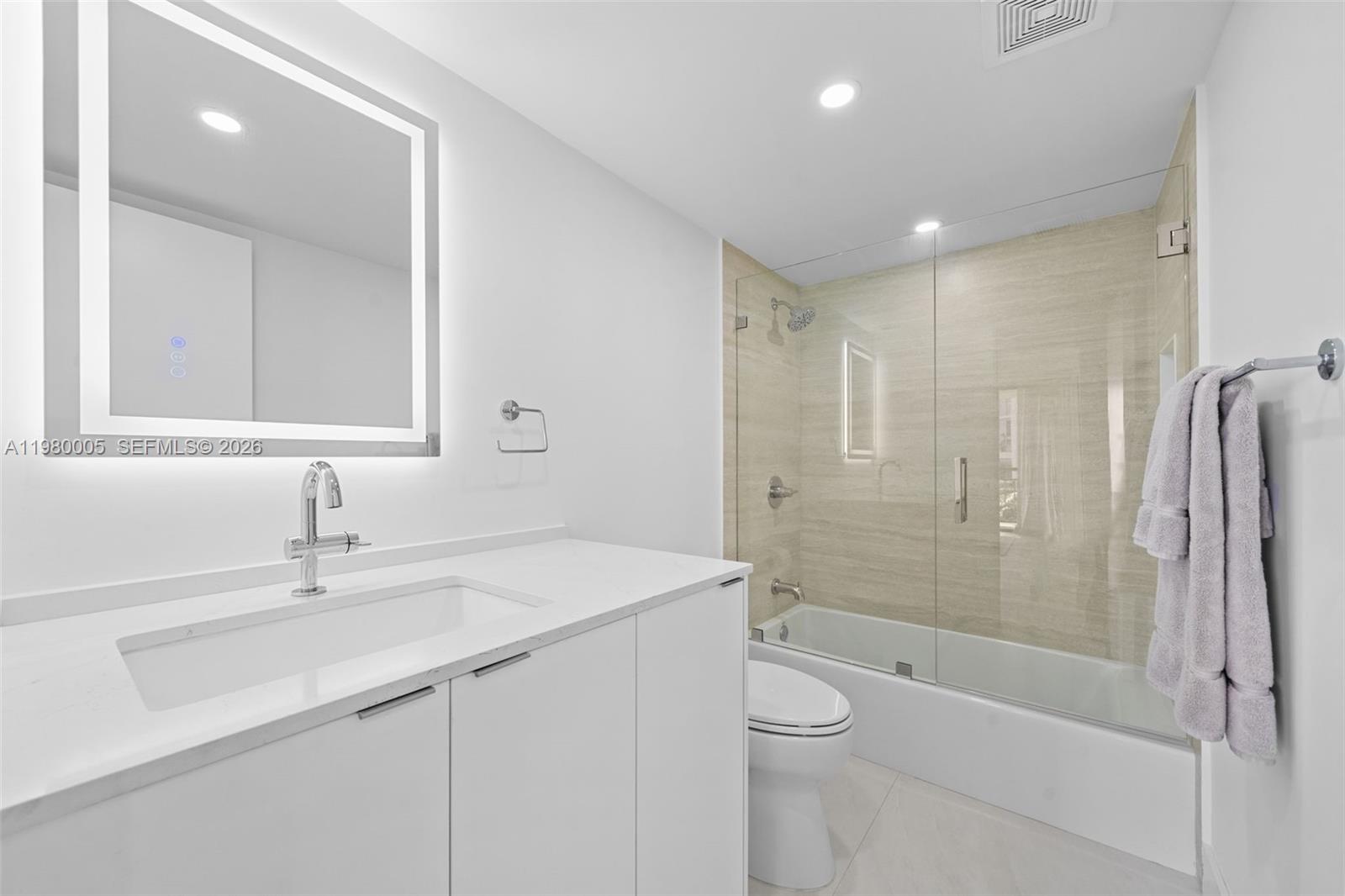 GROVE TOWERS CONDO - Residential