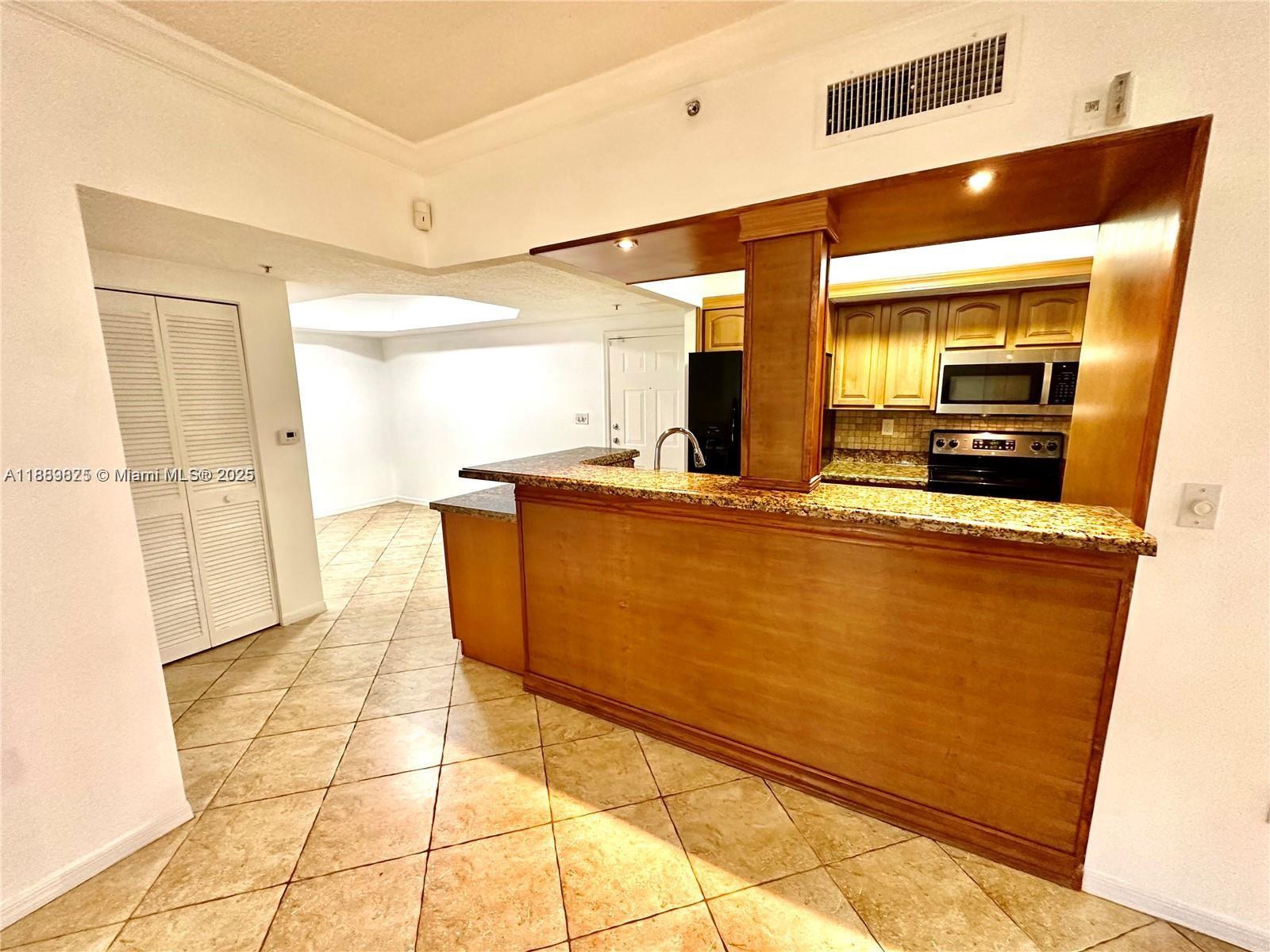 MARQUESA CONDO - Residential Lease