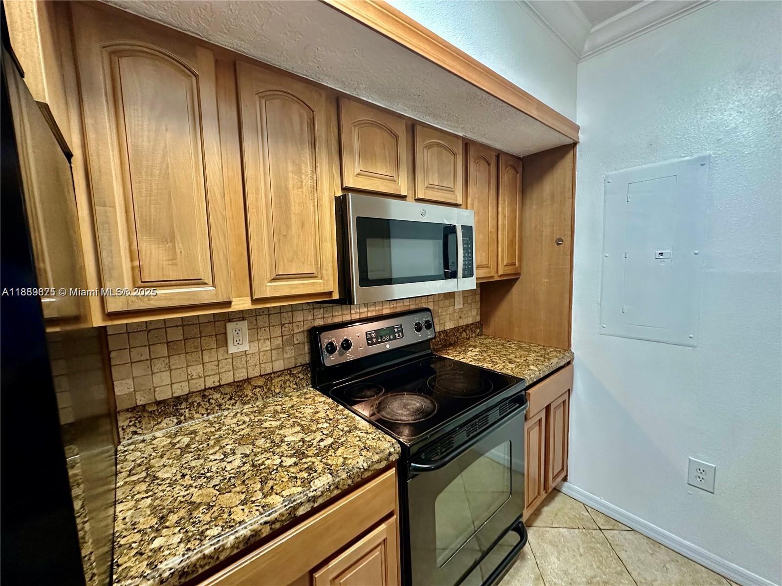 MARQUESA CONDO - Residential Lease