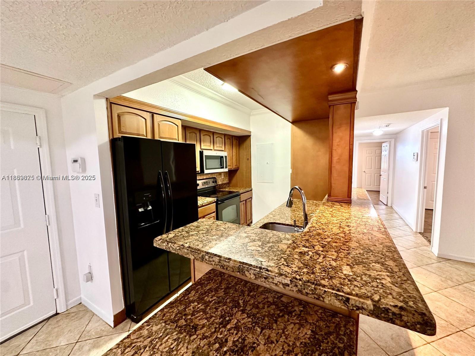 MARQUESA CONDO - Residential Lease