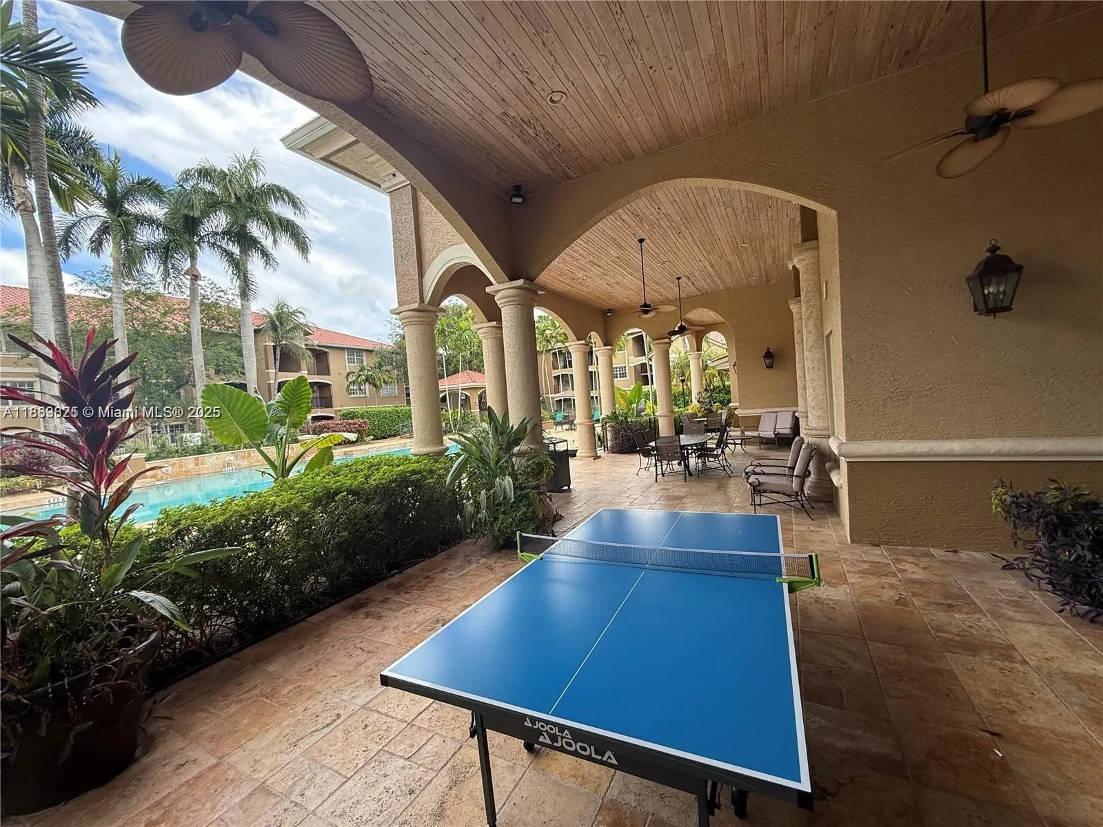 Pembroke Pines, Florida 33025, United States, 3 Bedrooms Bedrooms, ,2 BathroomsBathrooms,Residential,Active,222634