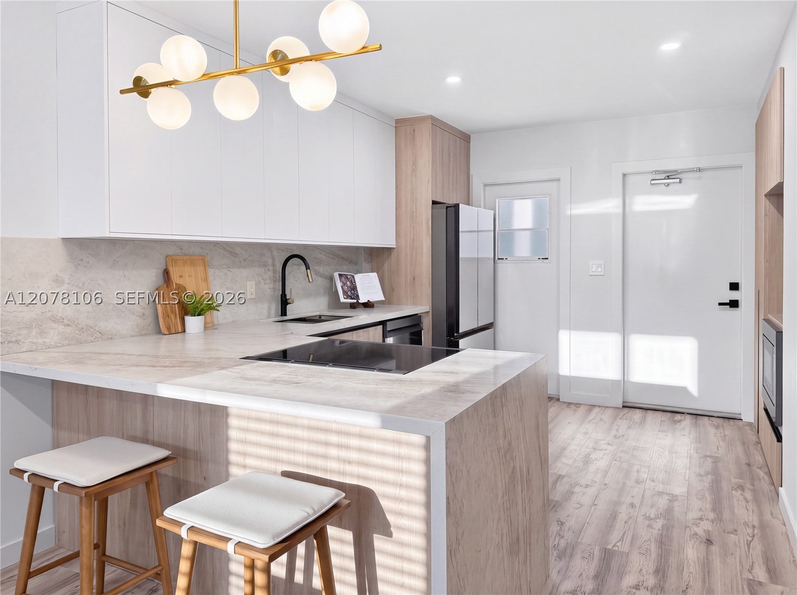 6580 Santona St 16