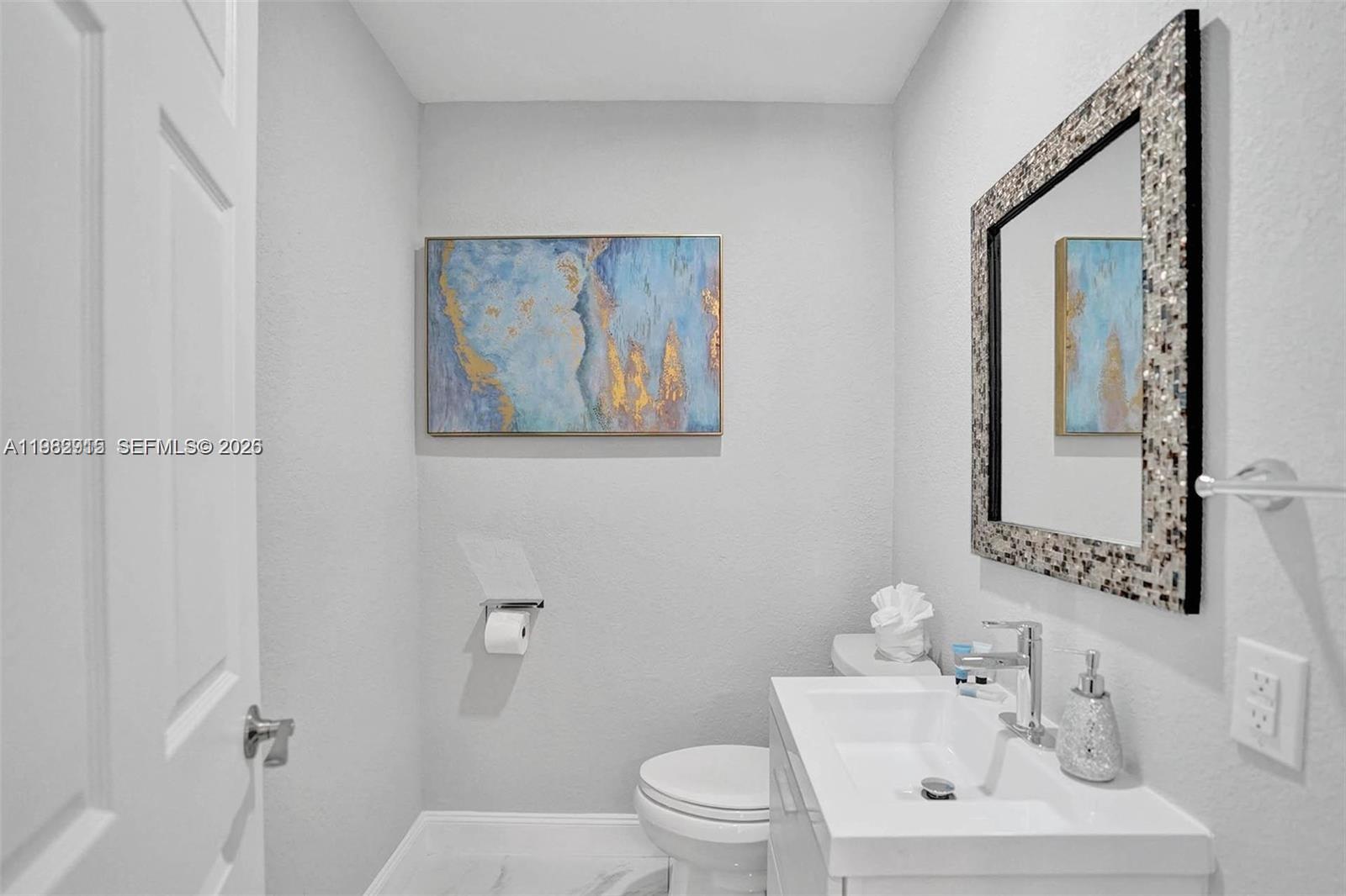 HILLSBORO SHORES SEC - Residential