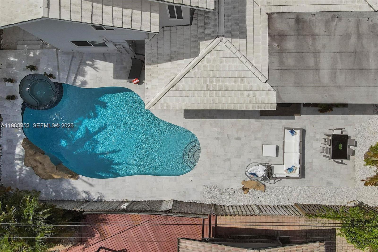 HILLSBORO SHORES SEC - Residential