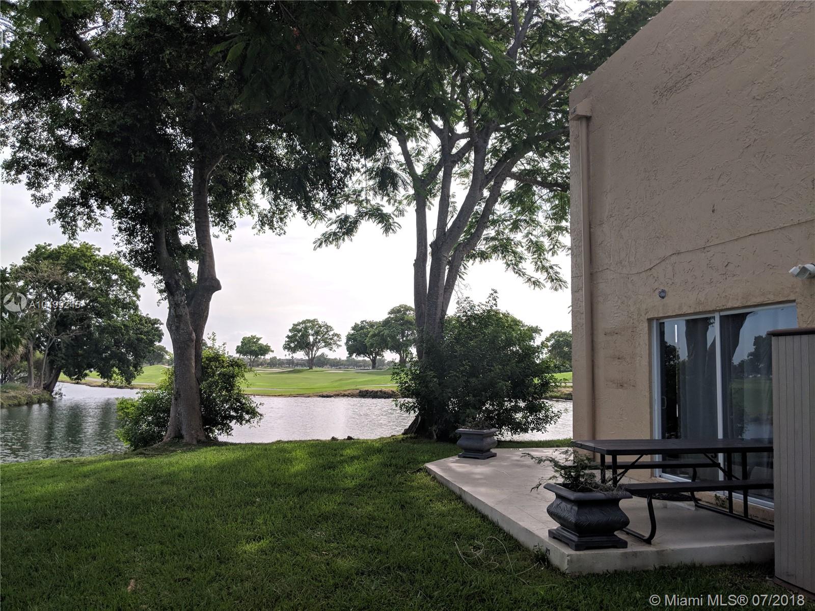 THE TWINS - Residential