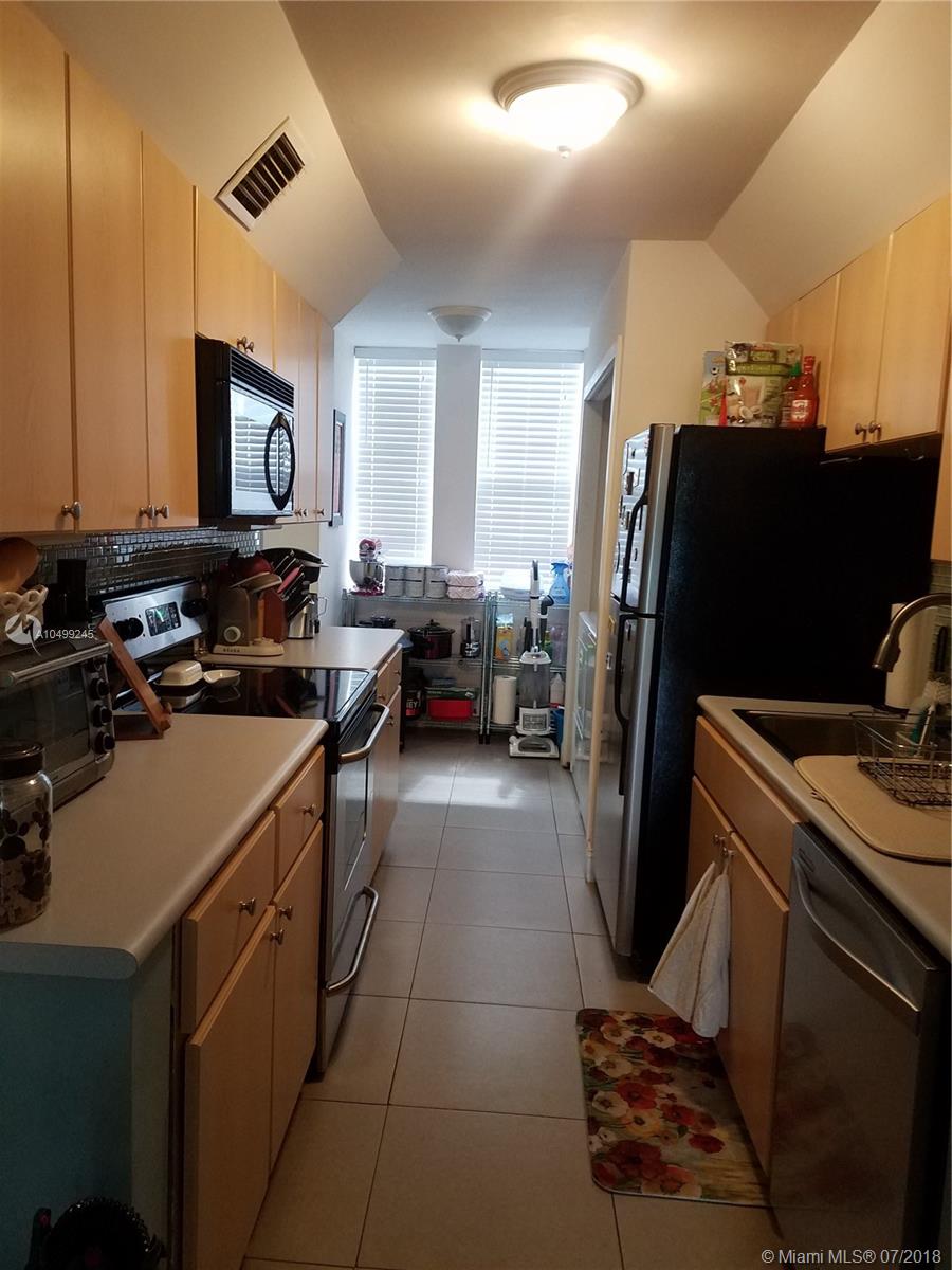 THE TWINS - Residential