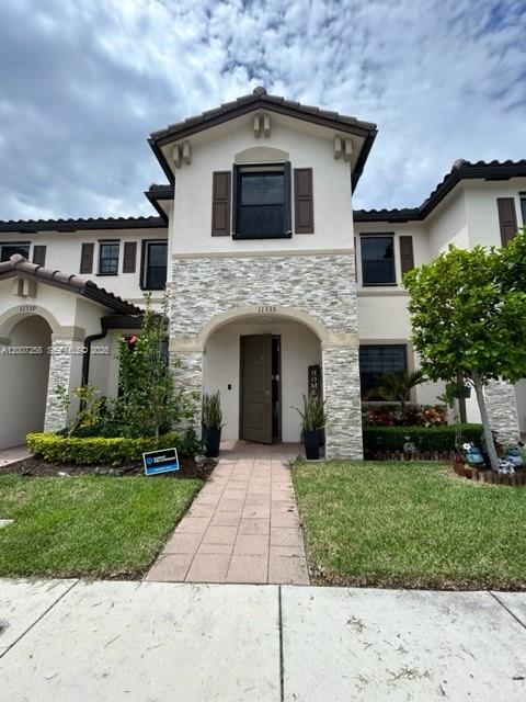 COCO PALM VILLAS - Residential