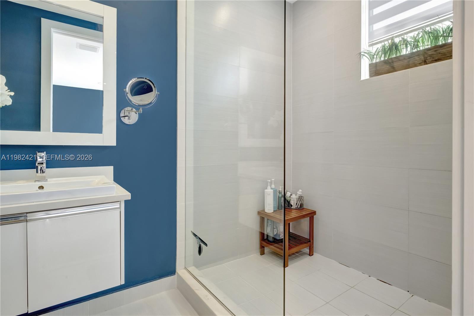 LANDMARK AT DORAL - Residential Lease