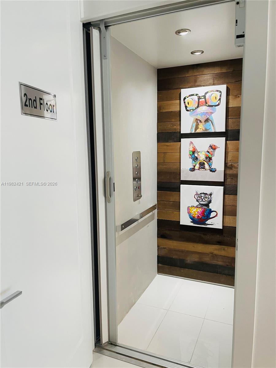 LANDMARK AT DORAL - Residential Lease