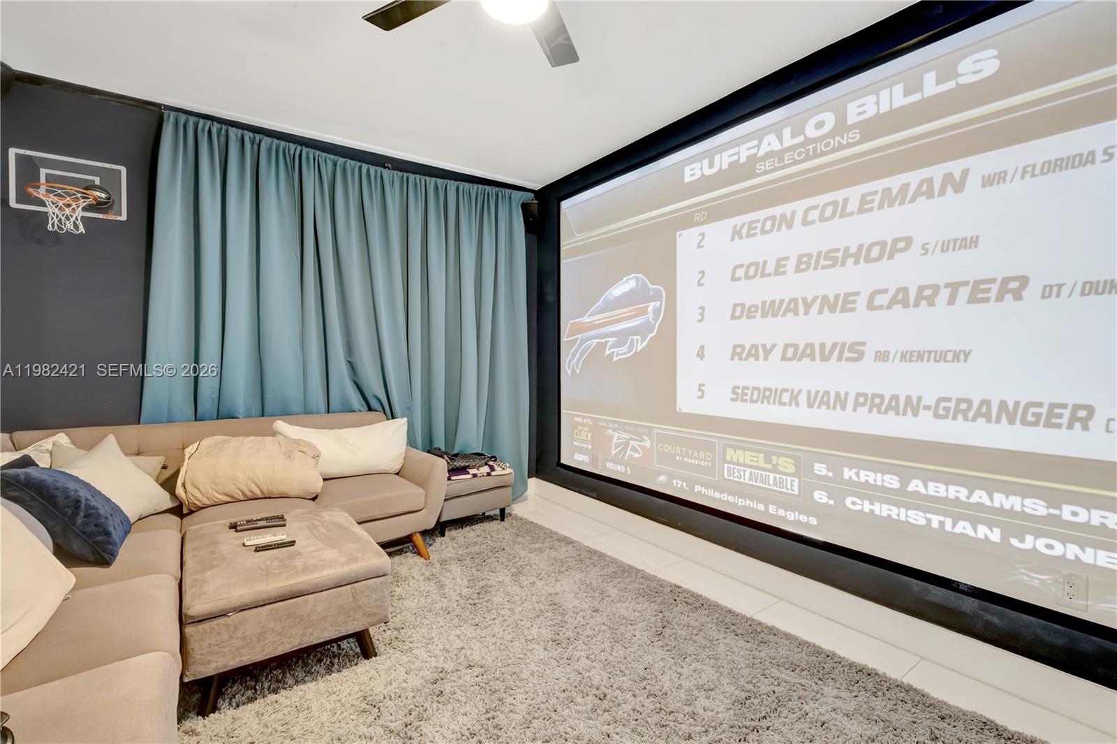 LANDMARK AT DORAL - Residential Lease