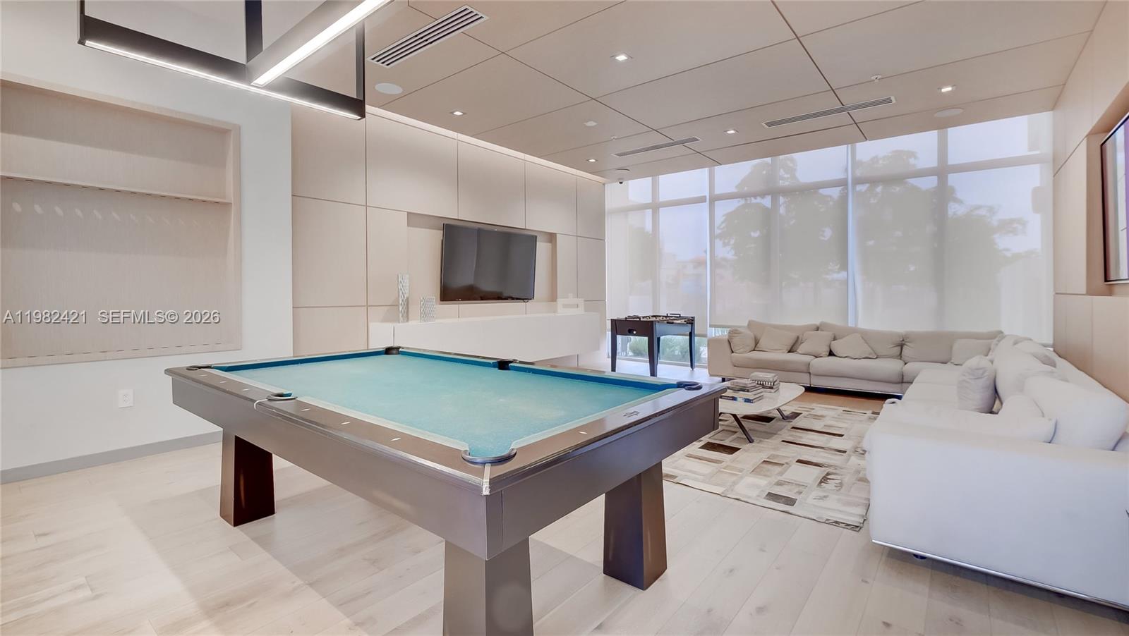 LANDMARK AT DORAL - Residential Lease