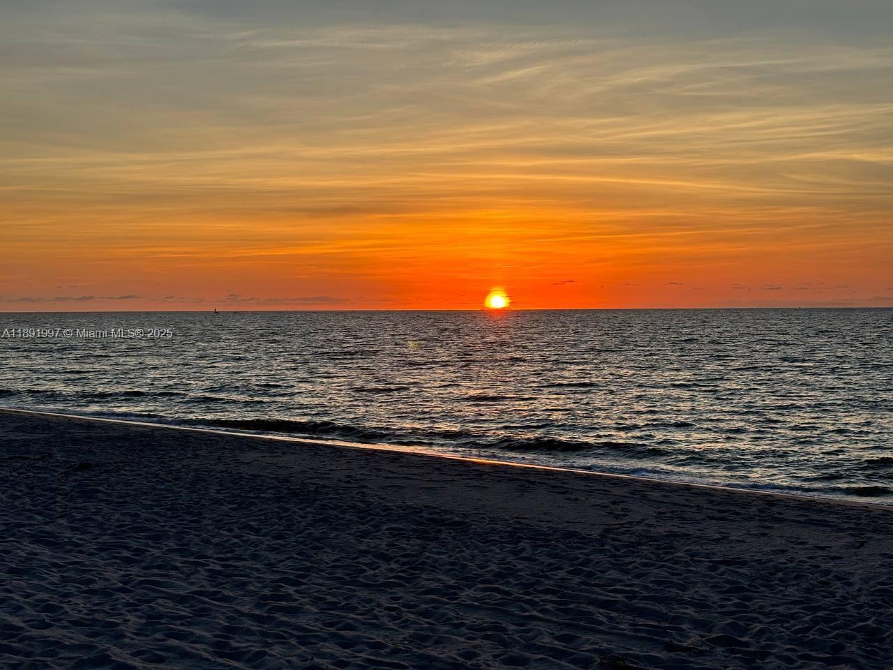 ADMIRALTY TOWERS CONDO - Residential Lease