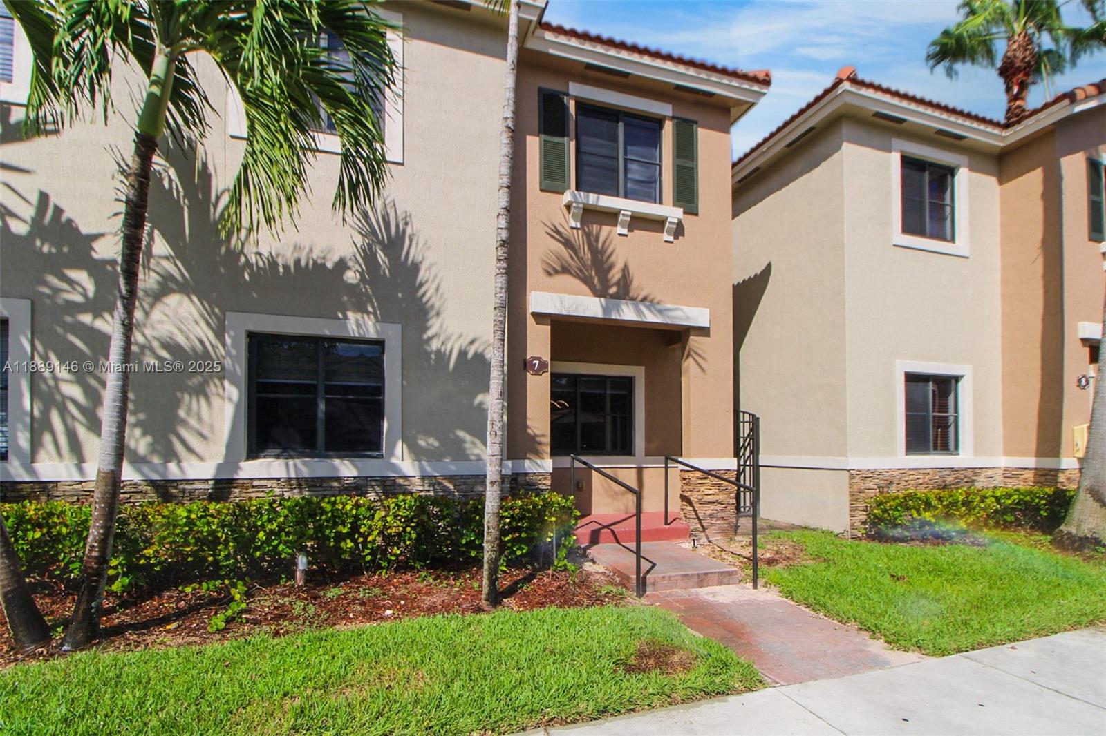 THE COURTS AT BAYSHORE I - Residential