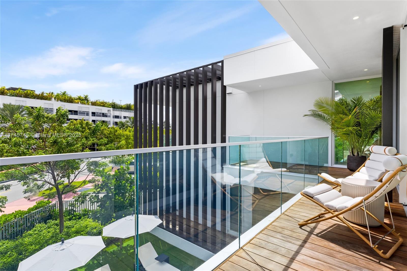 The Ritz Carlton Miami Bea - Residential