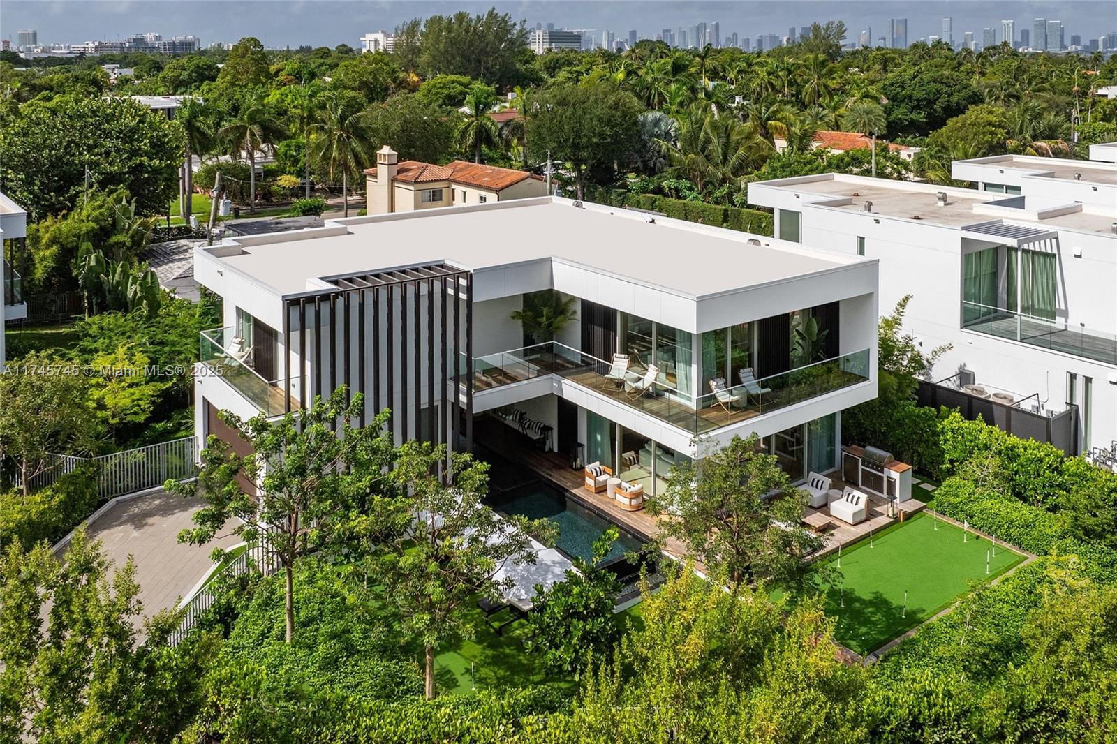 The Ritz Carlton Miami Bea - Residential